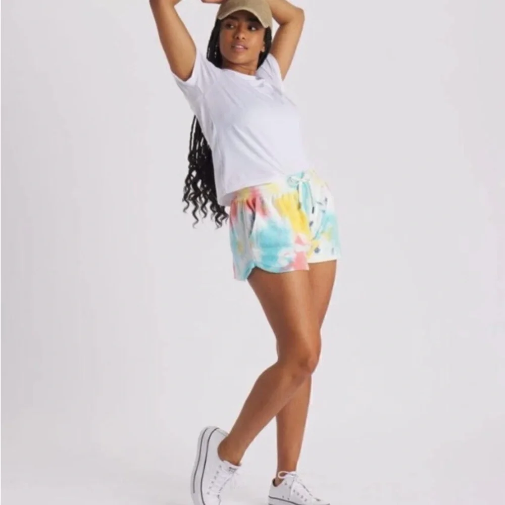 FEAT Blanket‎ Blend Shorts. Size Small.  Pastel Pebble
